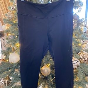 LULULEMON PACE RIVAL CROP BARELY WORN